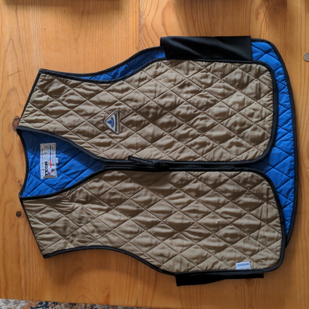Hyperkewl Evaporative Cooling Vest - Sport